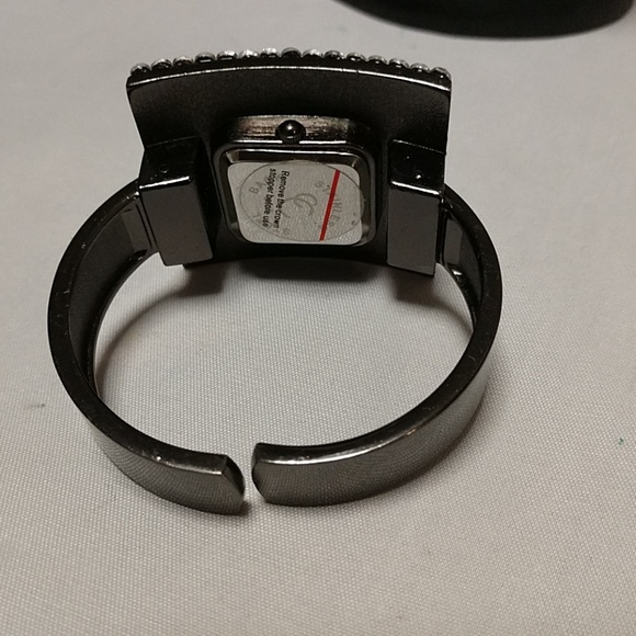 Fashion watch with rhinestones - Picture 2 of 2